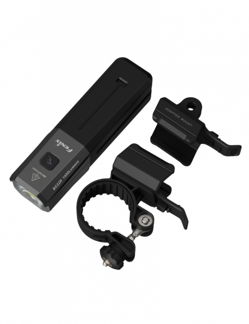 La Fenix BC22R est une lampe de vélo de route rechargeable haute perfo