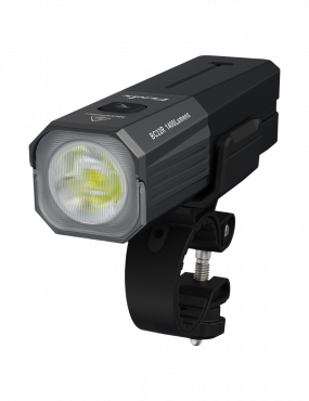 La Fenix BC22R est une lampe de vélo de route rechargeable haute perfo